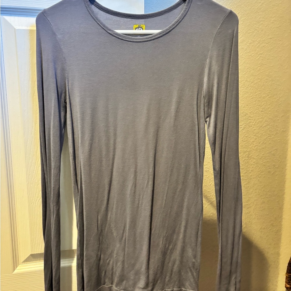 Gray Crew Neck T-Shirt 
Brand Wink